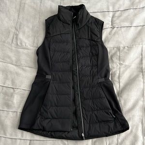 Lululemon Down for It All Vest Black
